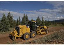 Równiarki Caterpillar 120M2