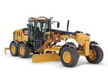 Równiarki Caterpillar 140M