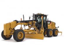 Równiarki Caterpillar 140M
