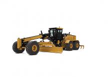 Równiarki Caterpillar 24M