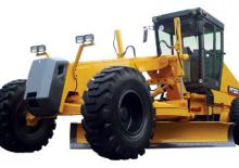 Równiarki YTO PY220C