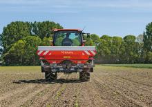 Rozsiewacze nawozów Kubota DSX 2550 hydr 