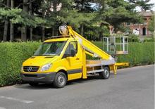 Platformy robocze na wysięgniku teleskopowym mocowane na ciężarówce Multitel MT 222 AZ