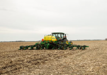 Siewniki John Deere DR12