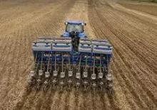 Siewniki New Holland PL4011