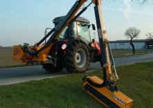 Sprzęt do prac letnich/Kosiarki skarpowe Ferri TM 56 DX-SX