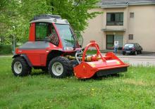Sprzęt do prac letnich/Kosiarki skarpowe Humus Typ A 220