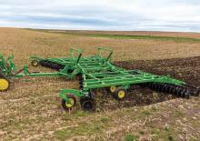 Spulchniacze John Deere 2633