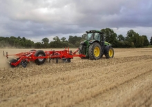 Spulchniacze Kuhn Performer 3000 NSH 