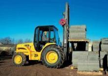 Terenowe wózki widłowe JCB 930 B 4