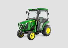 Traktory miejskie z zaczepem przednim John Deere 2032 R