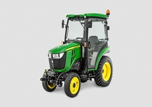 Traktory miejskie z zaczepem przednim John Deere 2038 R