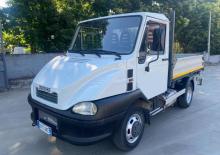 Traktory miejskie z zaczepem przednim Bremach JOB 50l