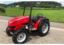 Traktory miejskie z zaczepem przednim Massey Ferguson MF 2410