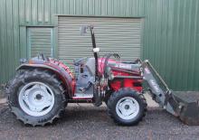 Traktory miejskie z zaczepem przednim Massey Ferguson MF 2415