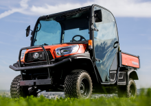 Traktory miejskie z zaczepem przednim Kubota RTV 900 R-EC