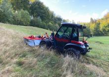 Traktory miejskie z zaczepem przednim Aebi TT 211+