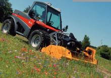 Traktory miejskie z zaczepem przednim Aebi TT 275
