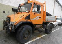 Traktory miejskie z zaczepem przednim Unimog U 140