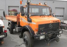 Traktory miejskie z zaczepem przednim Unimog U 2450