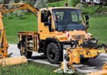Traktory miejskie z zaczepem przednim Unimog U 400