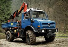 Traktory miejskie z zaczepem przednim Unimog U 5000