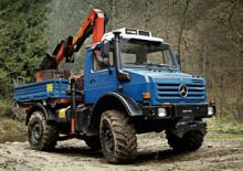 Traktory miejskie z zaczepem przednim Unimog U 5000