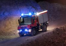 Traktory miejskie z zaczepem przednim Unimog U 527 Euro 6