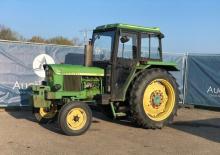 Traktory z napędem 2WD John Deere 1020