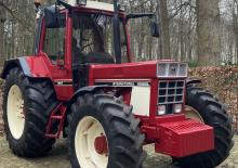 Traktory z napędem 2WD International Harvester 1056