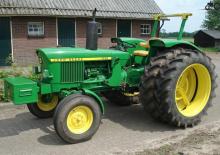 Traktory z napędem 2WD John Deere 1120