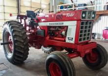 Traktory z napędem 2WD International Harvester 1466