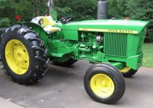 Traktory z napędem 2WD John Deere 1520