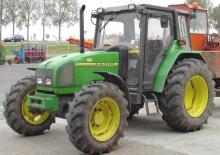 Traktory z napędem 2WD John Deere 3200 Std