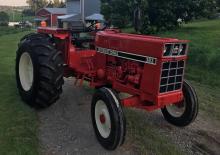 Traktory z napędem 2WD International Harvester 383