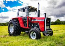 Traktory z napędem 2WD Massey Ferguson 565