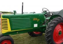 Traktory z napędem 2WD Oliver 77