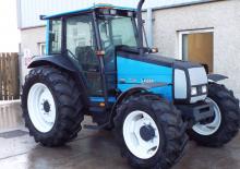 Traktory z napędem 2WD Valtra 900-2