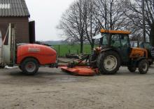 Traktory z napędem 2WD Renault DIONIS 140