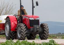 Traktory z napędem 2WD Massey Ferguson MF 2635