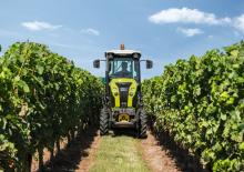 Traktory z napędem 2WD Claas Nexos 240 VL