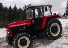 Traktory z napędem 4WD Zetor 10245 AK