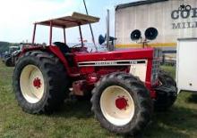 Traktory z napędem 4WD International Harvester 1046