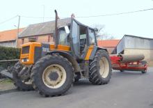 Traktory z napędem 4WD Renault 133-54 Tracfor A