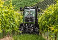 Traktory z napędem 4WD Fendt 210 V Vario Profi+