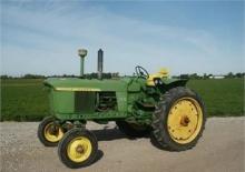 Traktory z napędem 4WD John Deere 2510