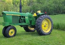 Traktory z napędem 4WD John Deere 3010