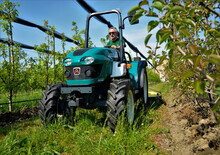 Traktory z napędem 4WD Arbos 3050