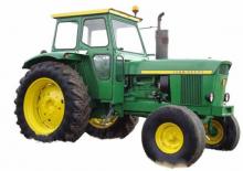 Traktory z napędem 4WD John Deere 3110 std