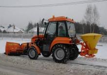 Traktory z napędem 4WD Pronar 320AMK
